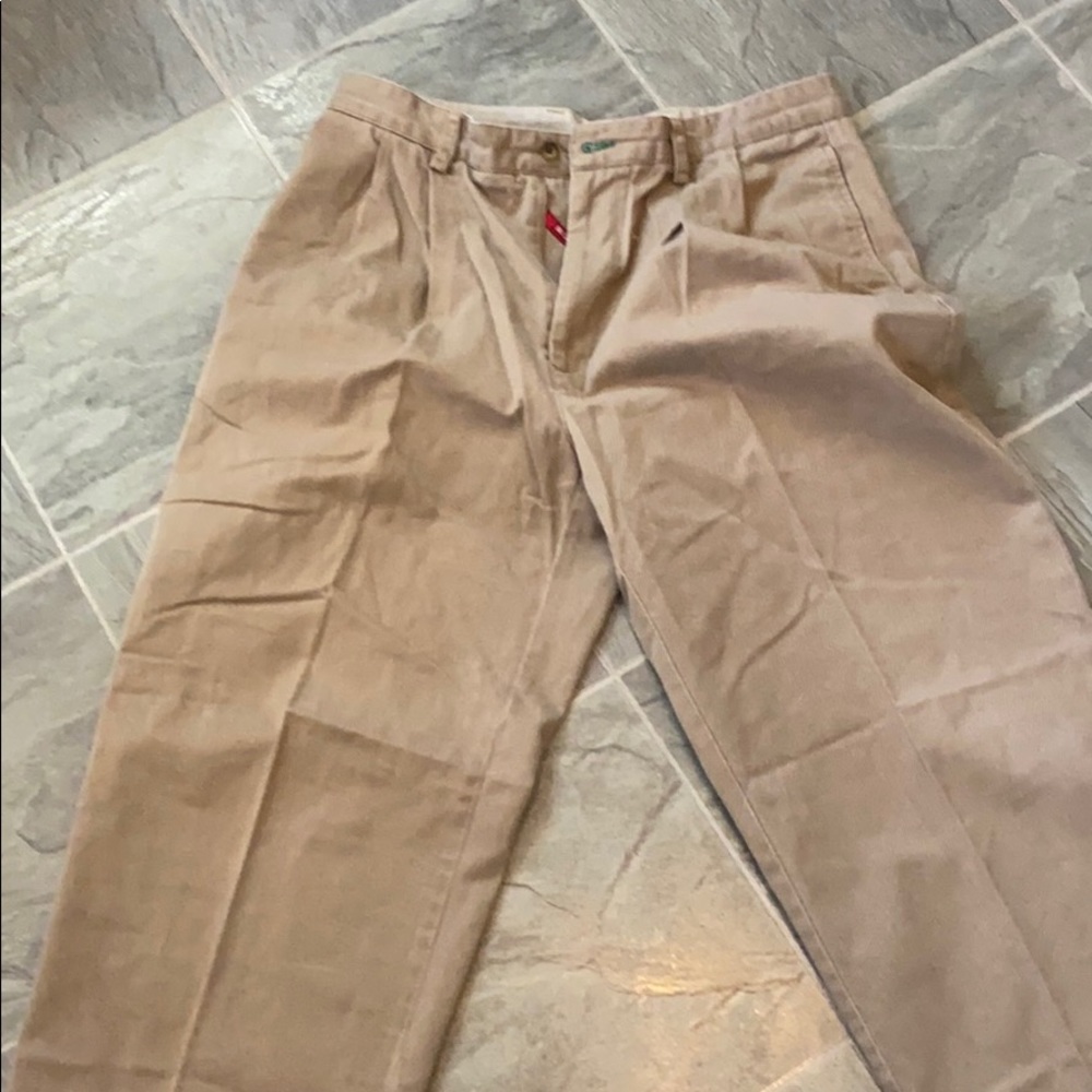 Men’s Hilfiger casual pants 34 x 32